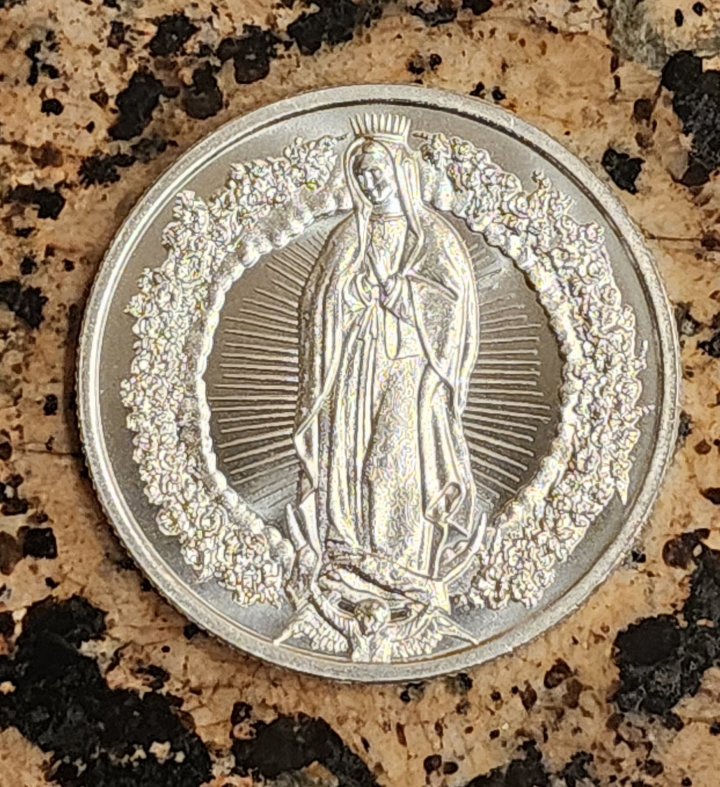 2023 – OUR LADY OF GUADALUPE 1 Troy Oz Silver Round .999 BU w/ Protective Cap