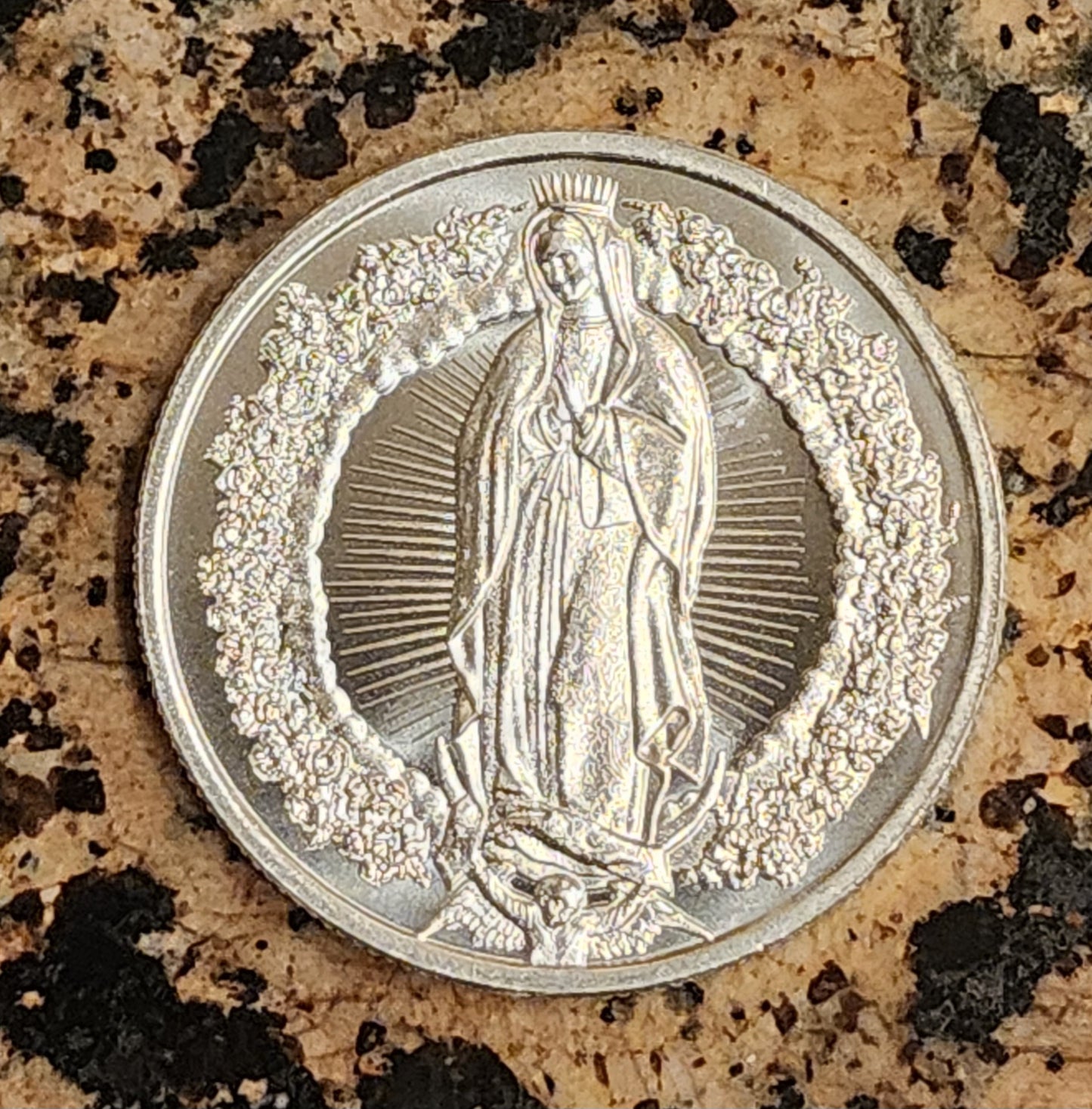 2023 – OUR LADY OF GUADALUPE 1 Troy Oz Silver Round .999 BU w/ Protective Cap