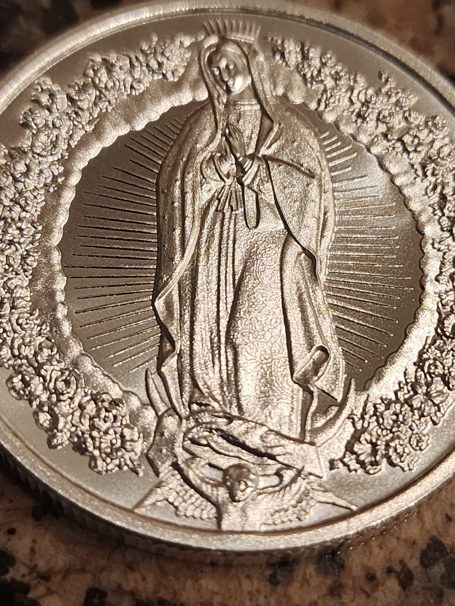 2023 – OUR LADY OF GUADALUPE 1 Troy Oz Silver Round .999 BU w/ Protective Cap