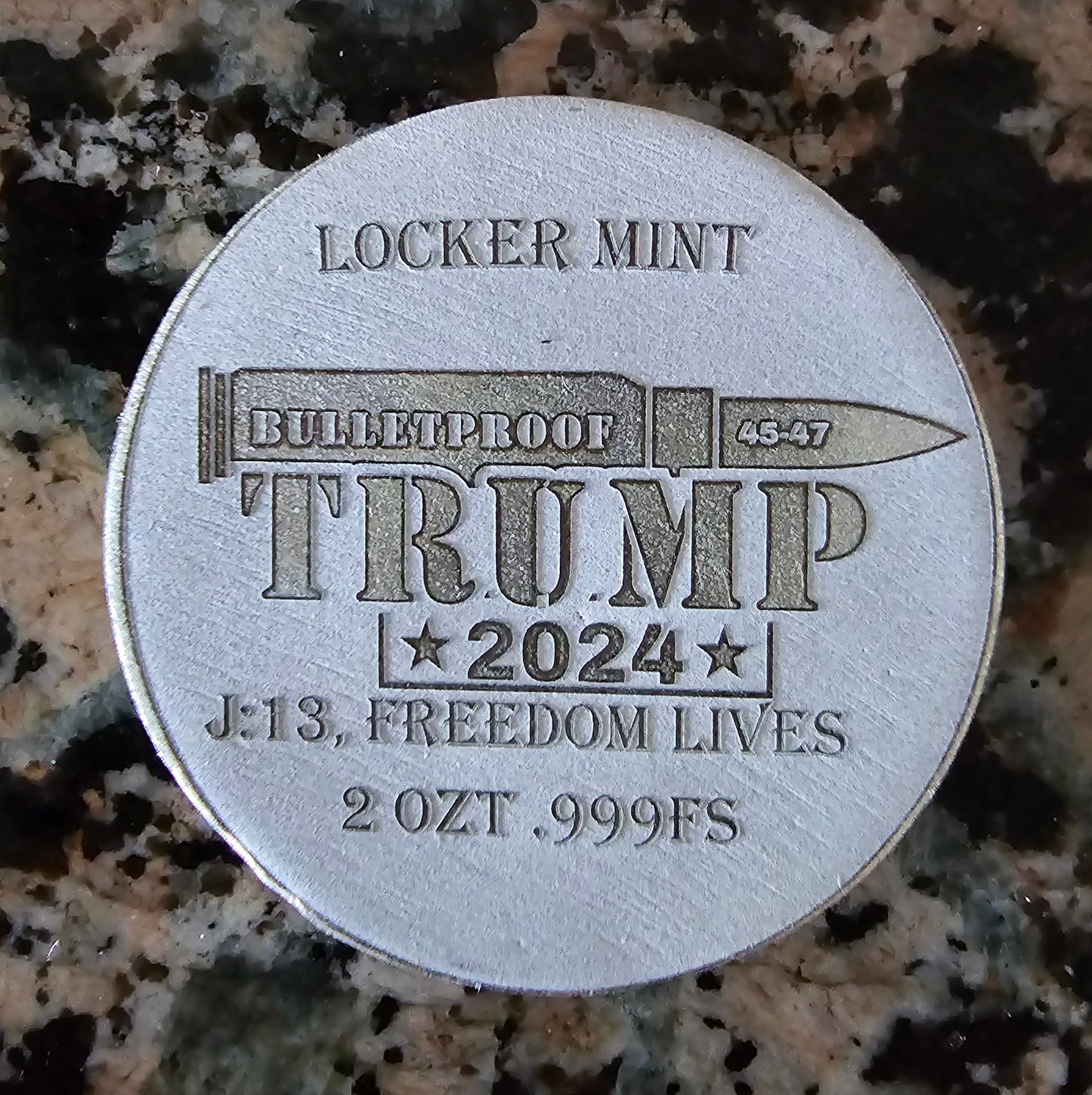 Trump Fight Fight Fight Locker Mint .999 2Oz Round w/COA