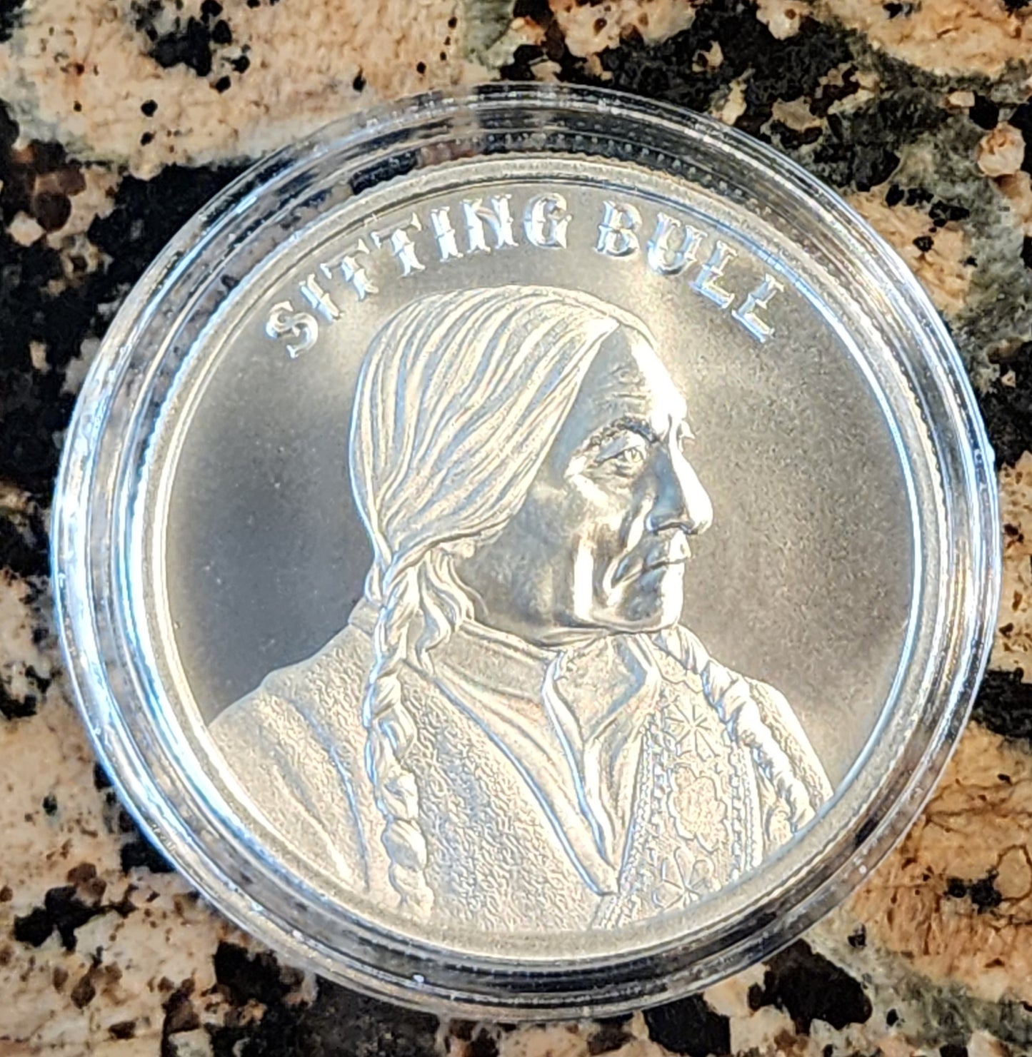 Sitting Bull Art Round 1 Troy Ounce .999 Fine Silver BU Round w/Protective Capsule