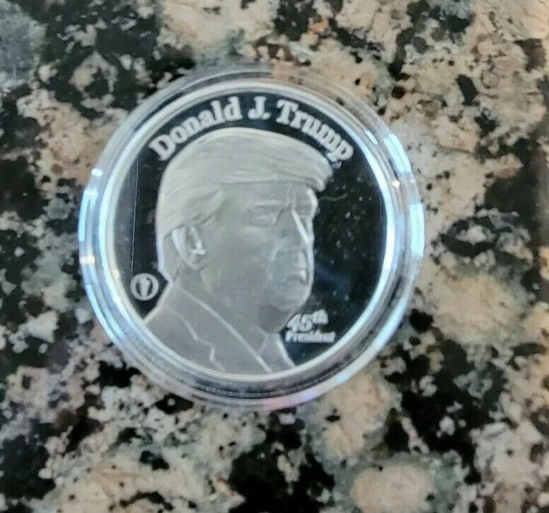 Donald J. Trump 45th President White House 1 oz Silver Round .999 Fine BU Coin