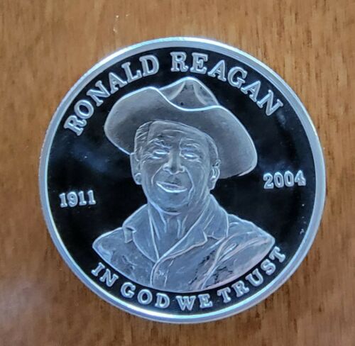 Ronald Reagan Peace Through Strength 1 oz Silver Round .999 Fine BU Coin